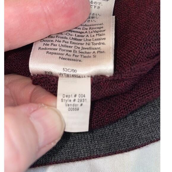 Eddie‎ Bauer 4-Ply Fine Italian Merino Wool Sweater - Size L - Picture 9 of 11